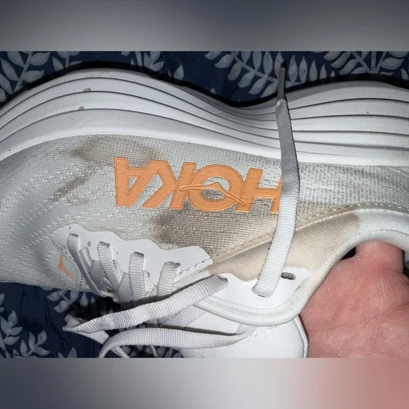 Hoka Bondi 8 White/Cantalope Running Shoes size 7.5b - Picture 7 of 10